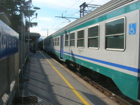Catching the train in Rovereto <br>Rovereto Bahnhof