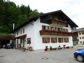 Schwöb near Berchtesgaden:<br> Pension Triembachhof