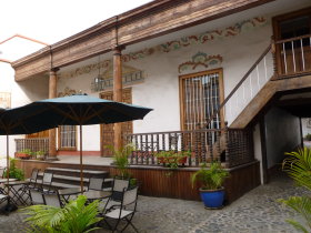 Trujillo: Casa Ganoza Chopitea and Casona Deza Café