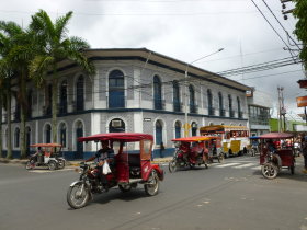 Iquitos: Street near the Plaza de Armas