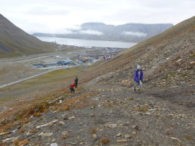Climbing up to Gruve II with<br> view of LYB Centre and Harbour