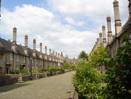 The Alms Houses, Wells